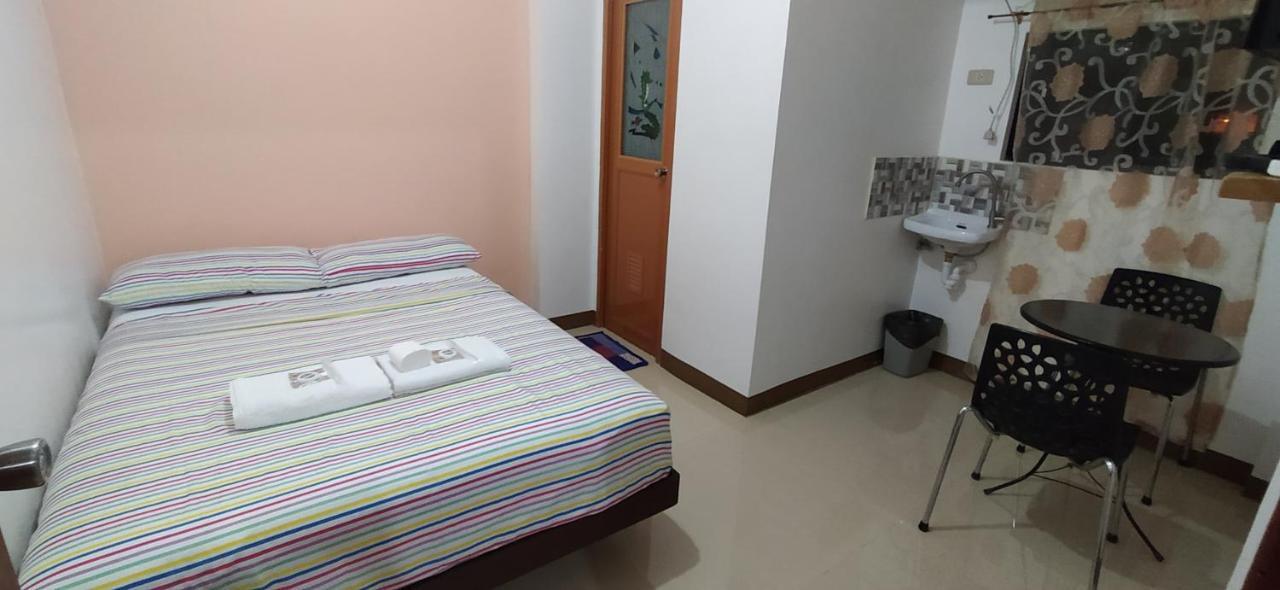 Jb Valdres Apartment Маніла Екстер'єр фото